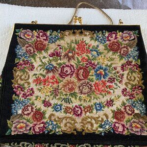 Beautiful vintage small tapestry purse with gold tone chain handle